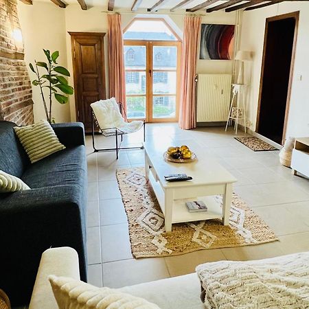 Appartement Au Coeur De Rochefort Buitenkant foto