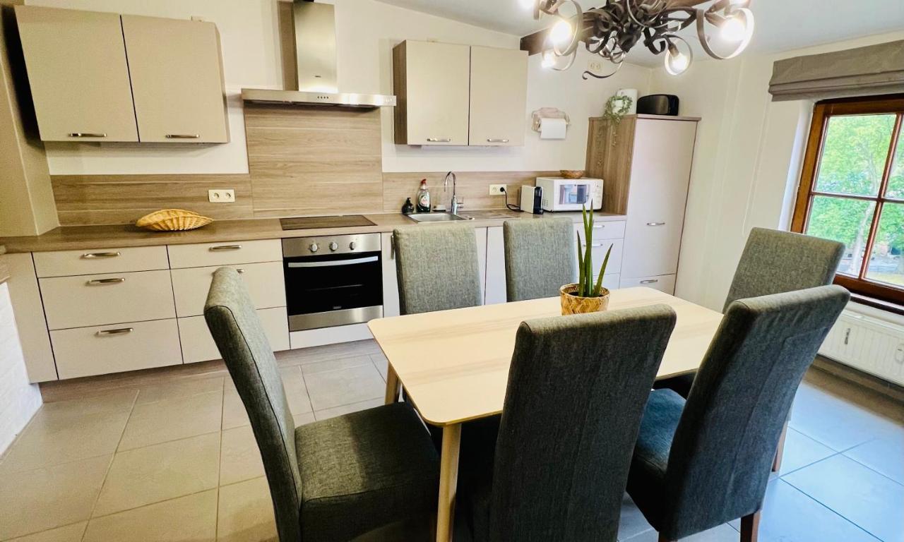 Appartement Au Coeur De Rochefort Buitenkant foto