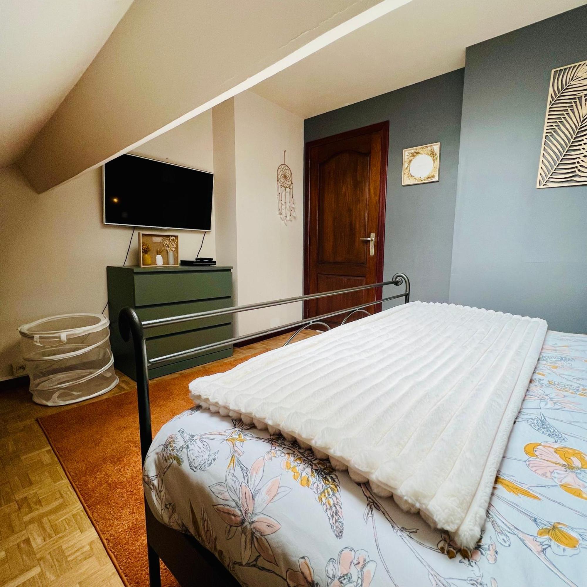 Appartement Au Coeur De Rochefort Buitenkant foto